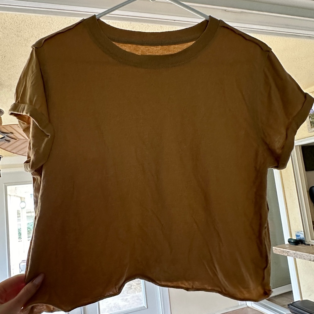 Excellent condition, worn once, We the Free perfect T, size S